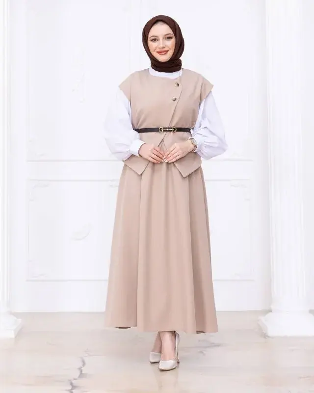 Ətək dəsti 10082, modeldə (1)