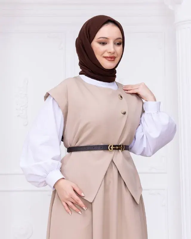 Ətək dəsti 10082, modeldə (2)