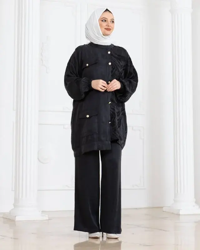 Set aus Tunika und Hose 10083, am Model getragen (3)