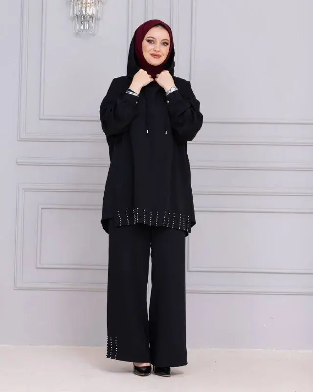 Completo tunica e pantaloni 10084, indossato da una modella (6)