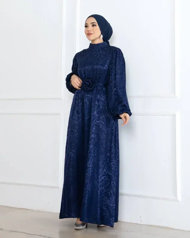 Dress 6003-1, worn by a model (3)
