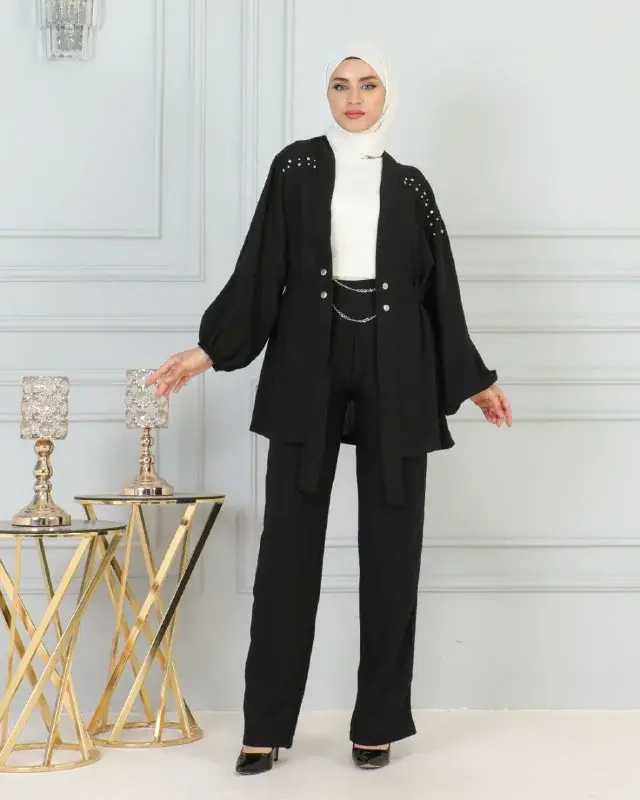 Jacket and trouser set, worn by a model 5.2