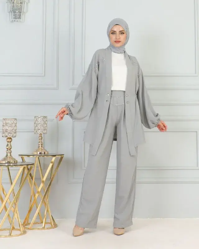 Jacket and trouser set, worn by a model 2.4