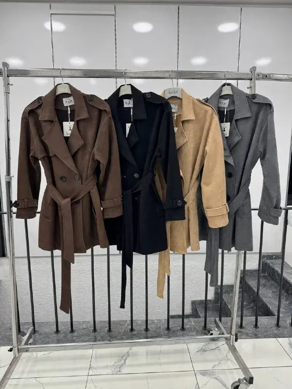 Trench coat, on the hanger 1.1