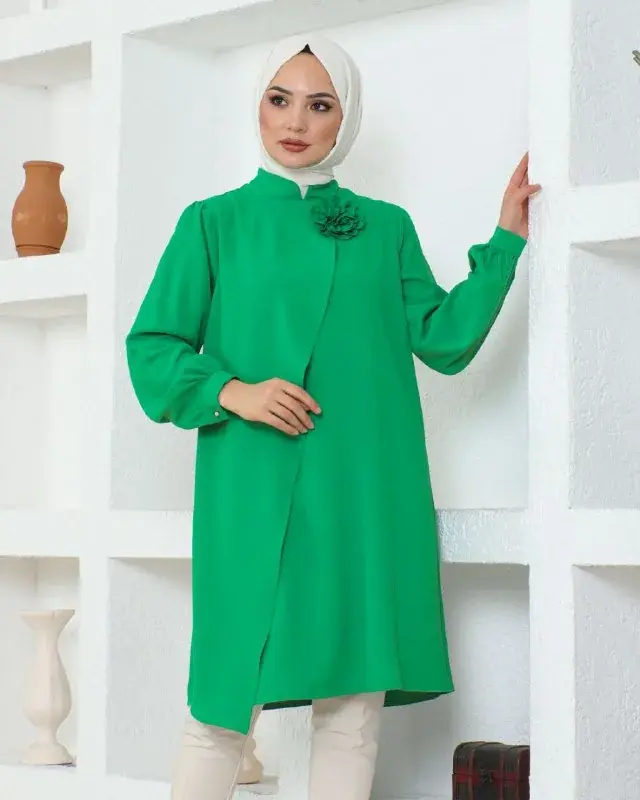 Tunic, worn by a model 1.4