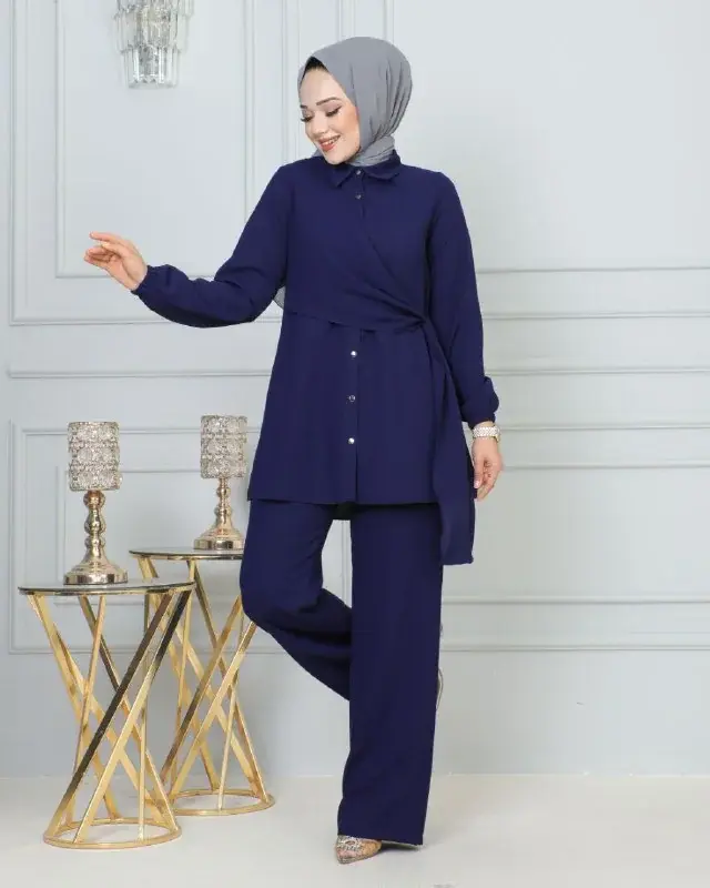 Tunic and trouser set, worn by a model 4.5